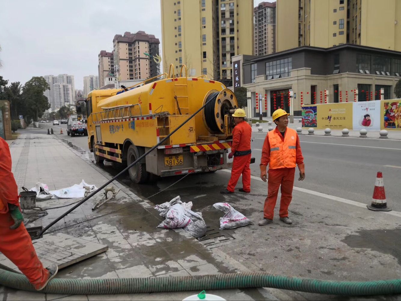岳阳楼排污管道清淤-管道清洗