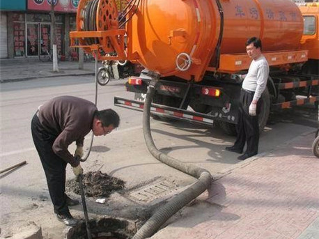 岳阳楼清掏化粪池，健康生活从这里开始